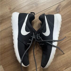 Nike Black and White Athletic Shoes